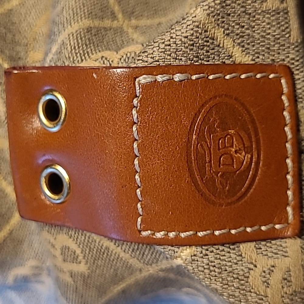 Dooney & Bourke Handbag, Pre-loved. - Picture 6 of 12